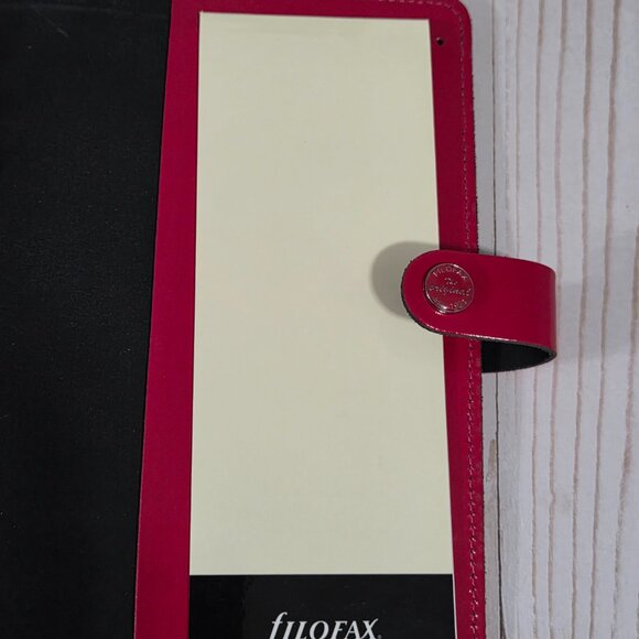 Filofax The Original A5 Patent Organizer - Fuchsia - Picture 15 of 16